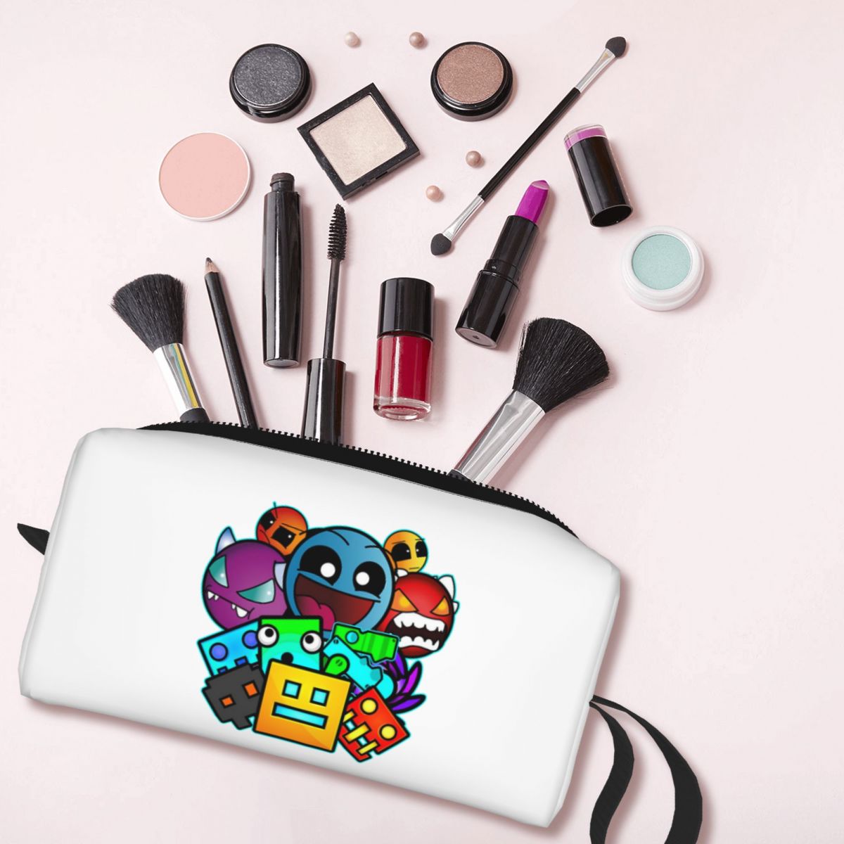 Geometry Dash Old School Gamin - Beauty Makeup School ulasan dan harga
