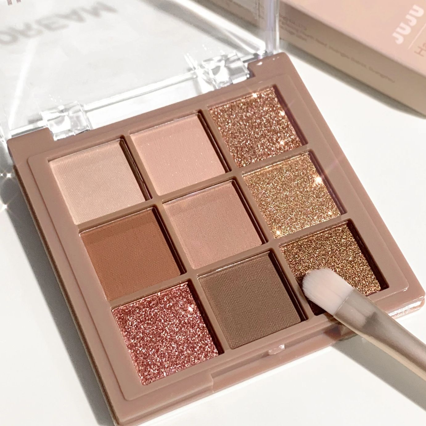 Luxurious 9-18 color eyeshadow - Beauty Huda Makeup ulasan dan harga
