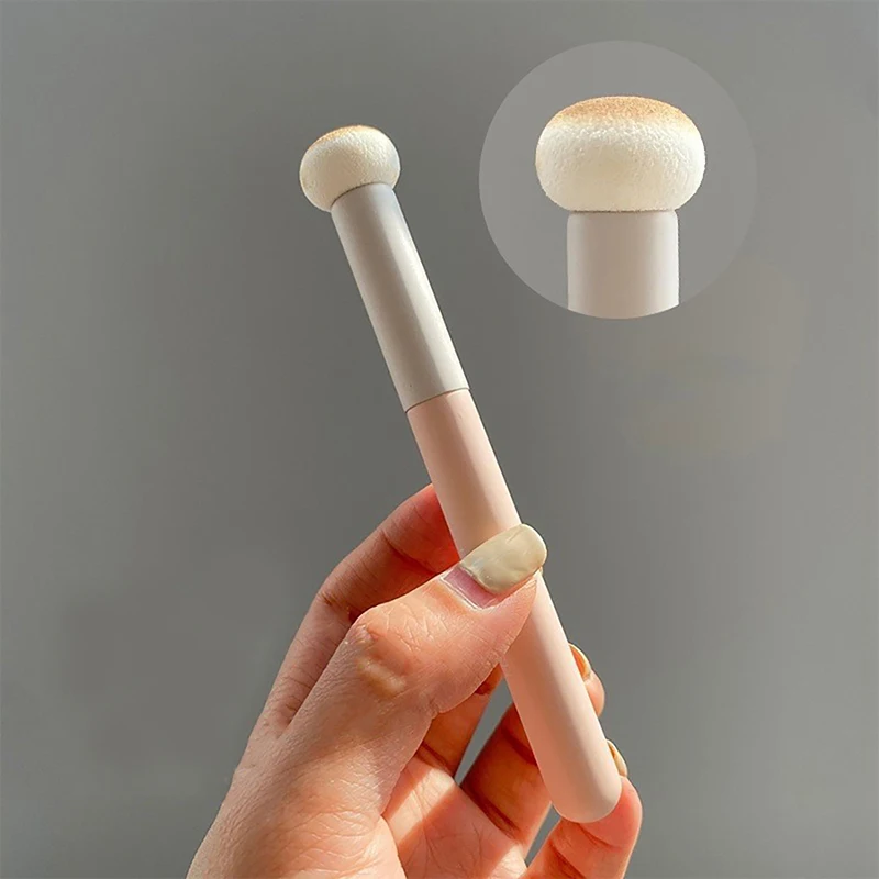 Small Mushroom Concealer Brush - Beauty Makeup Tools Use ulasan dan harga