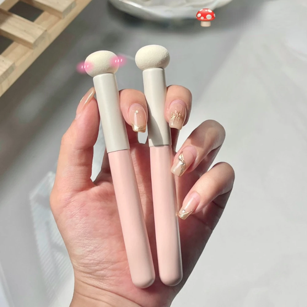 Small Mushroom Concealer Brush - Beauty Makeup Tools Use ulasan dan harga